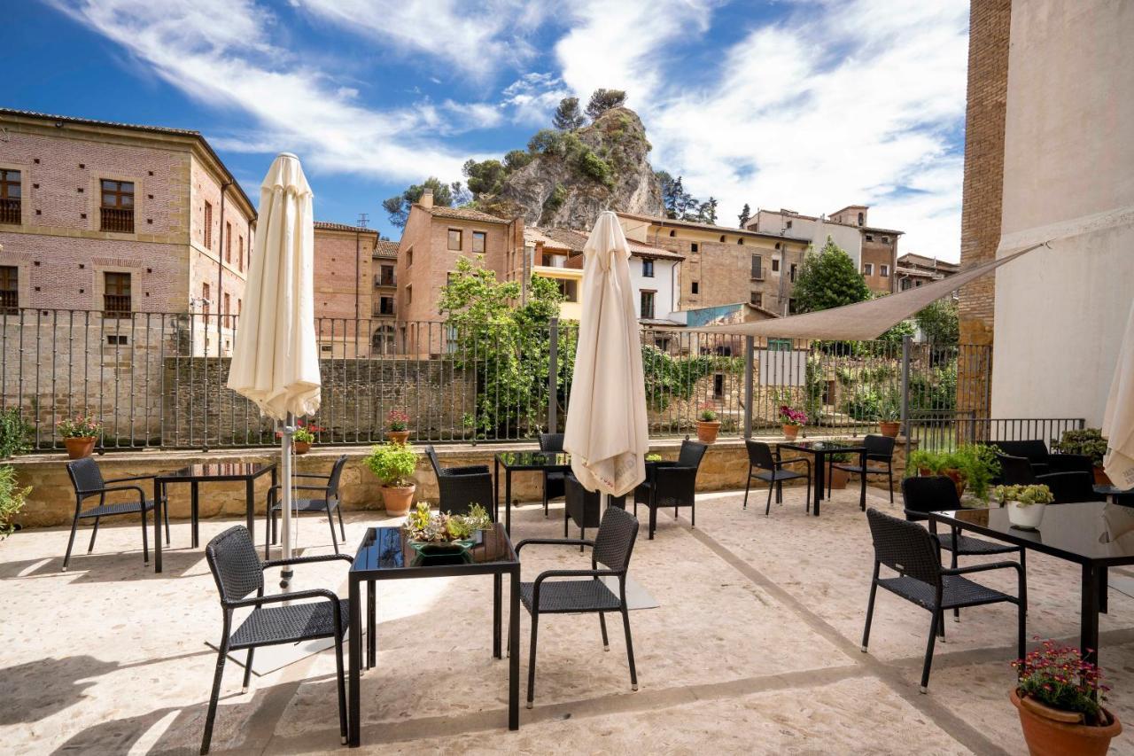 Apartamentos Terraza Ega Естеля Екстериор снимка